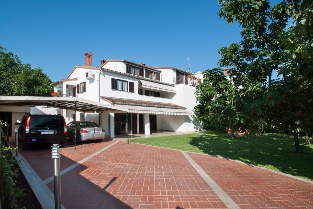 Weis Apartments Rovinj Luaran gambar