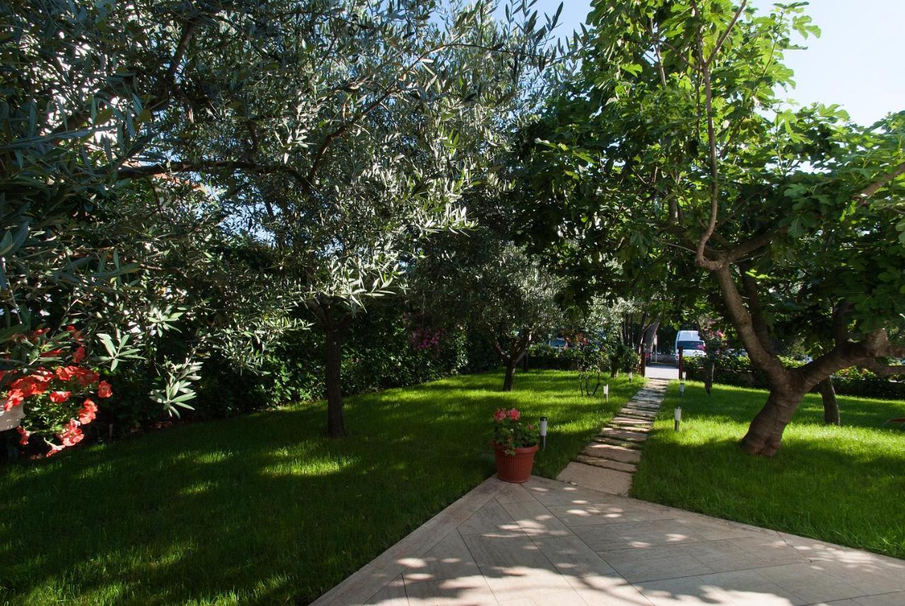 Weis Apartments Rovinj Bilik gambar
