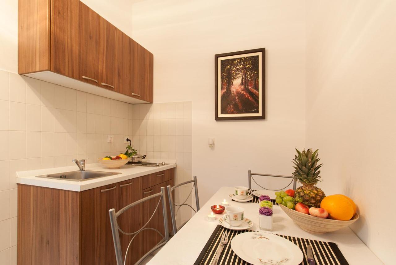 Weis Apartments Rovinj Bilik gambar